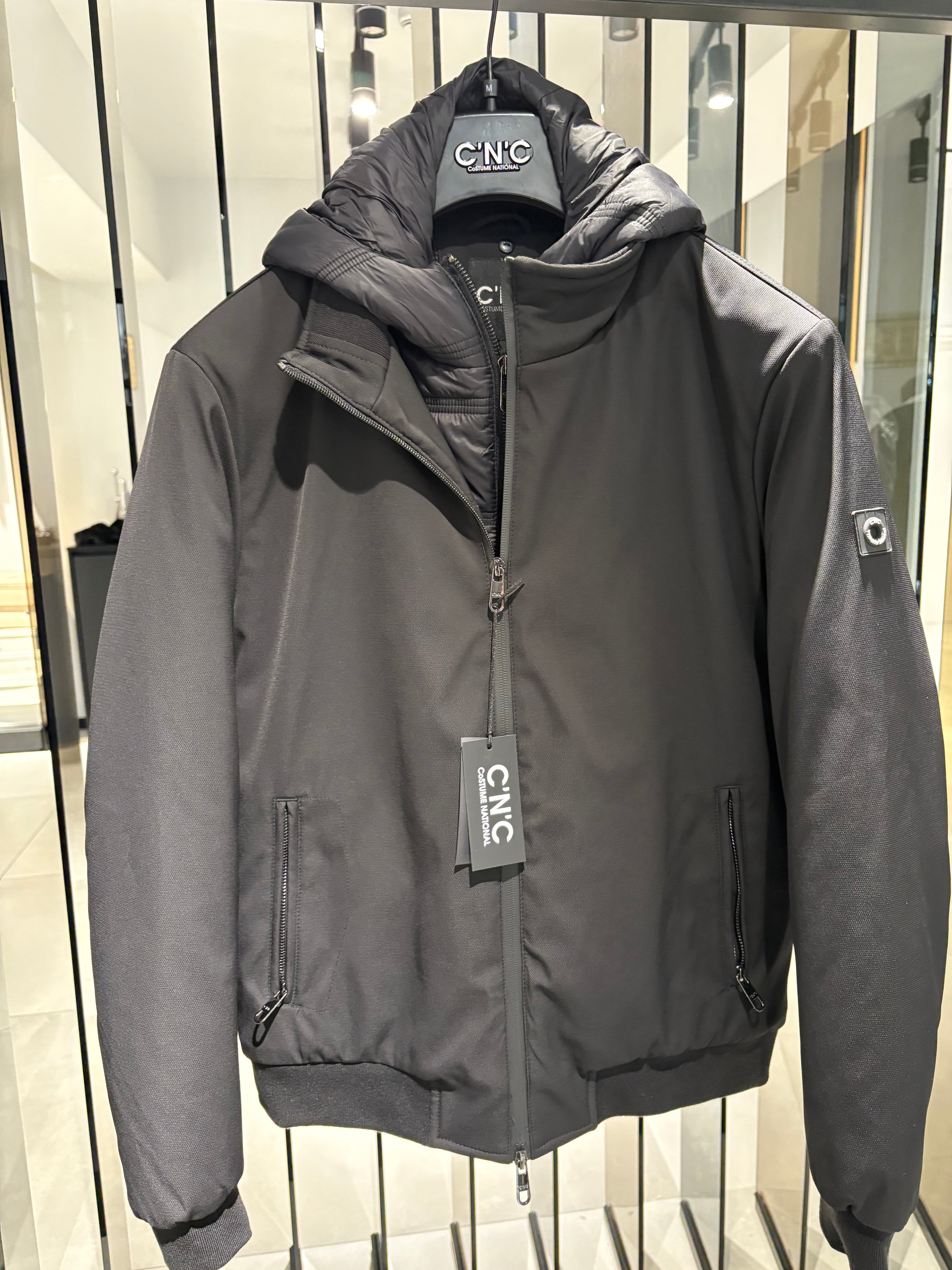 GIUBBINO NERO CNC UOMO CON CAPPUCCIO