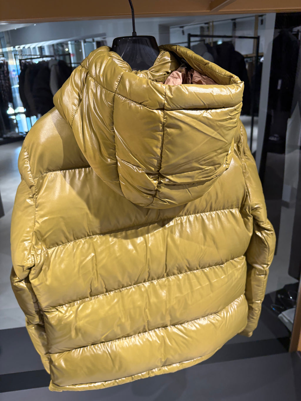 INVICTA GIUBBINO VERDE CHIARO