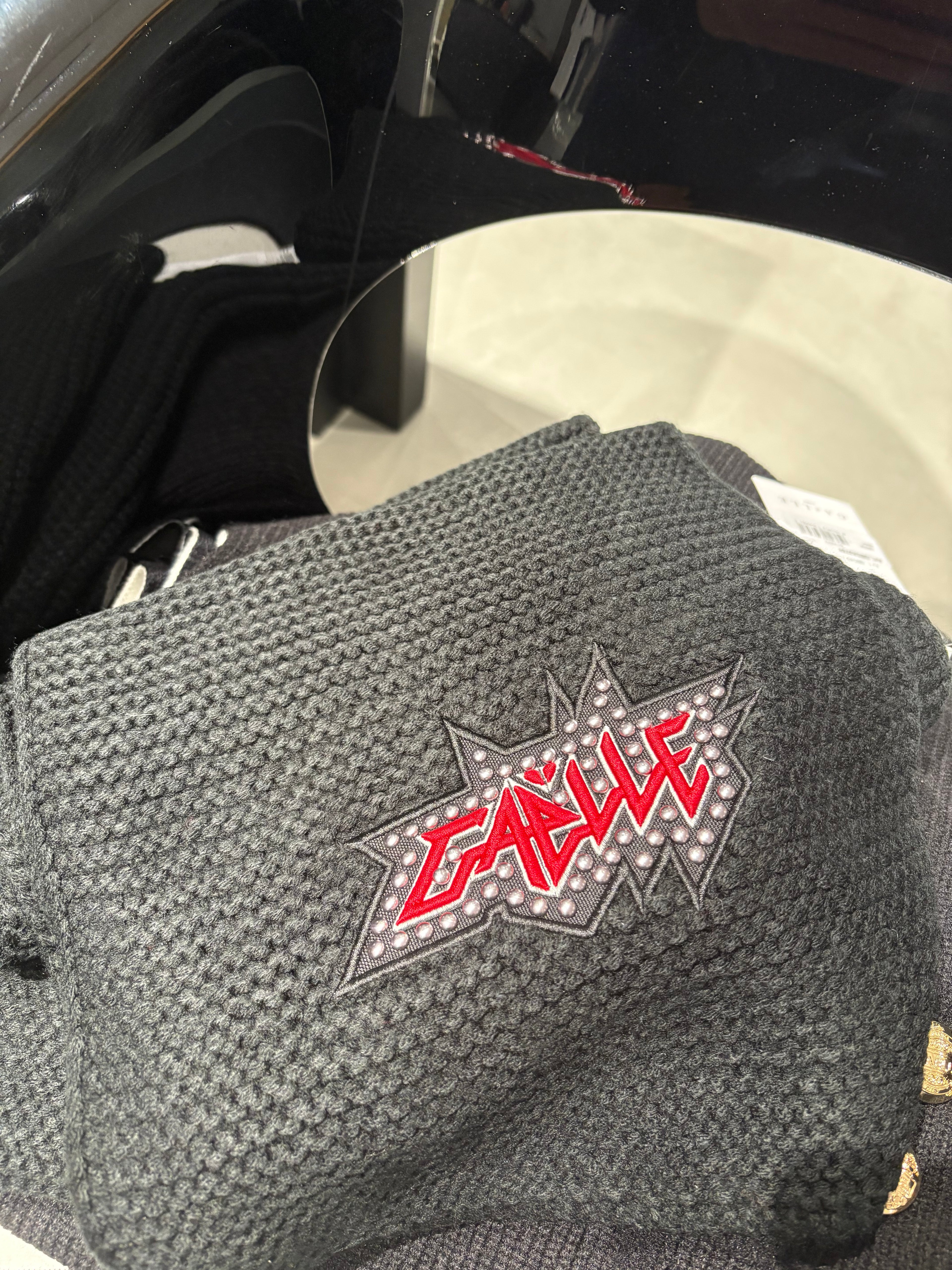 SCIARPA GAELLE NERA LOGO ROSSO